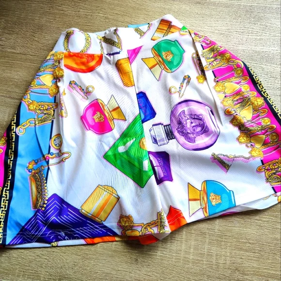 Baroque shorts suit - Picture 3 of 5